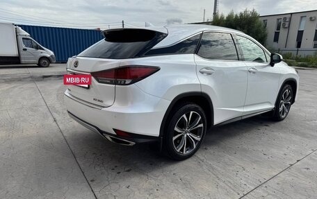 Lexus RX IV рестайлинг, 2021 год, 5 600 000 рублей, 7 фотография