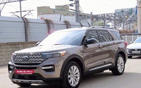 Ford Explorer VI, 2021 год, 2 337 000 рублей, 2 фотография