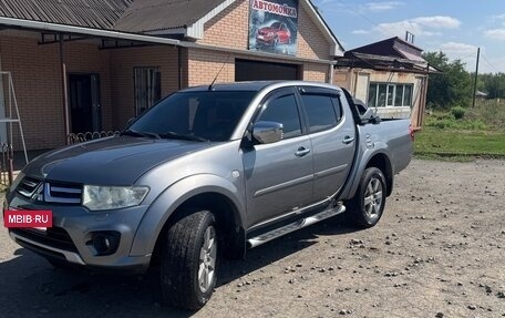 Mitsubishi L200 IV рестайлинг, 2015 год, 1 450 000 рублей, 2 фотография
