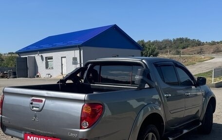 Mitsubishi L200 IV рестайлинг, 2015 год, 1 450 000 рублей, 4 фотография