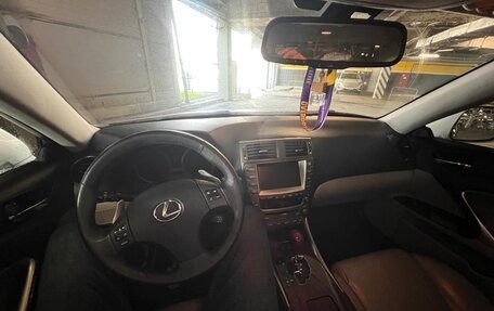 Lexus IS II рестайлинг 2, 2005 год, 1 300 000 рублей, 9 фотография