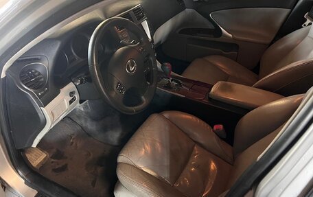 Lexus IS II рестайлинг 2, 2005 год, 1 300 000 рублей, 10 фотография
