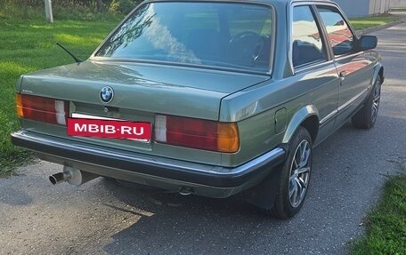 BMW 3 серия, 1985 год, 950 000 рублей, 2 фотография