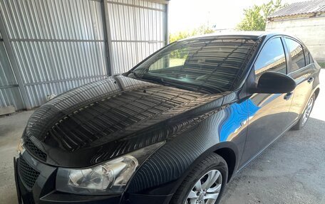 Chevrolet Cruze II, 2010 год, 800 000 рублей, 1 фотография