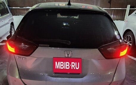 Honda Fit, 2020 год, 1 450 000 рублей, 5 фотография