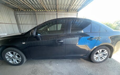 Chevrolet Cruze II, 2010 год, 800 000 рублей, 6 фотография