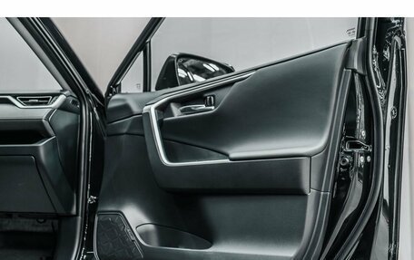 Toyota RAV4, 2025 год, 4 630 000 рублей, 16 фотография