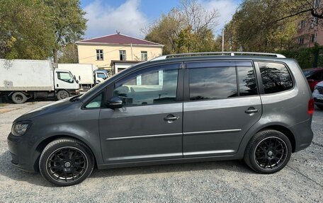 Volkswagen Touran III, 2011 год, 1 250 000 рублей, 3 фотография