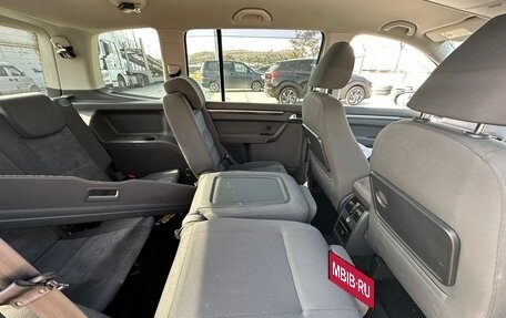 Volkswagen Touran III, 2011 год, 1 250 000 рублей, 7 фотография