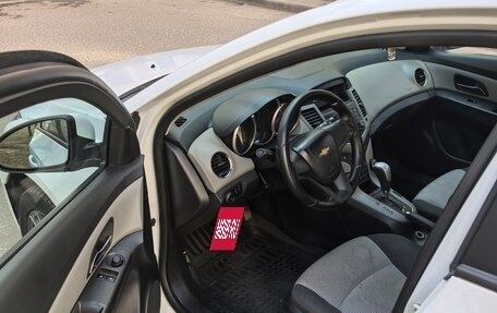 Chevrolet Cruze II, 2012 год, 670 000 рублей, 9 фотография