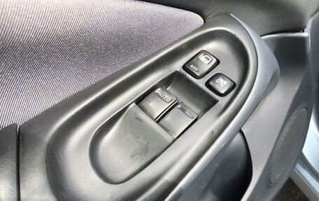 Nissan Almera, 2004 год, 320 000 рублей, 14 фотография