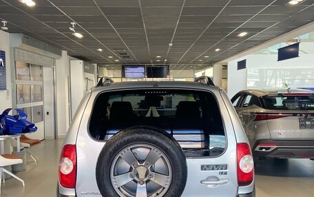 Chevrolet Niva I рестайлинг, 2017 год, 600 000 рублей, 6 фотография