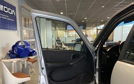 Chevrolet Niva I рестайлинг, 2017 год, 600 000 рублей, 14 фотография