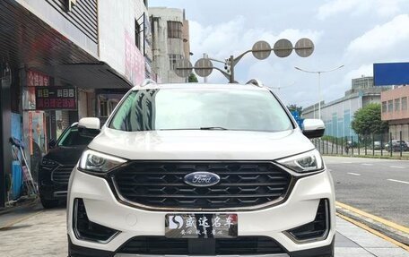 Ford Edge II рестайлинг, 2021 год, 2 300 000 рублей, 2 фотография