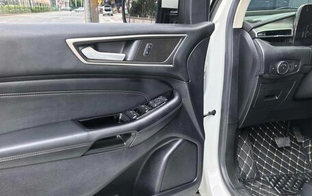 Ford Edge II рестайлинг, 2021 год, 2 300 000 рублей, 8 фотография