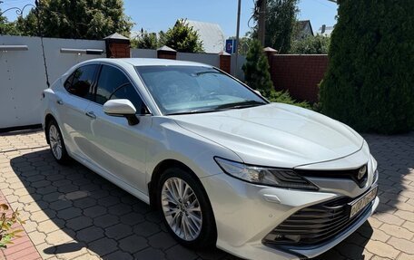 Toyota Camry, 2020 год, 2 745 000 рублей, 6 фотография