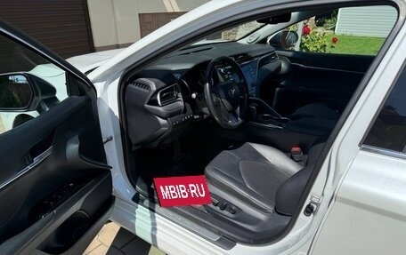 Toyota Camry, 2020 год, 2 745 000 рублей, 9 фотография
