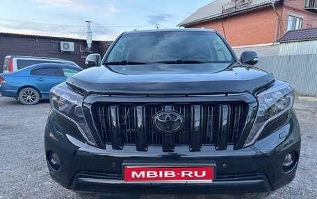 Toyota Land Cruiser Prado 150 рестайлинг 2, 2013 год, 3 250 000 рублей, 1 фотография