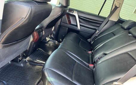 Toyota Land Cruiser Prado 150 рестайлинг 2, 2013 год, 3 250 000 рублей, 14 фотография