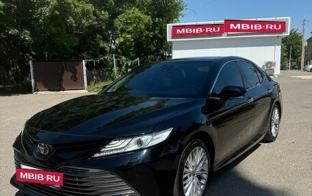 Toyota Camry, 2020 год, 3 050 000 рублей, 2 фотография
