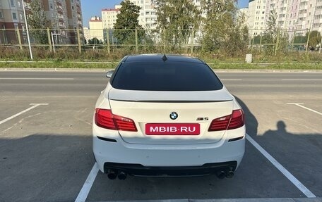 BMW 5 серия, 2013 год, 1 850 000 рублей, 8 фотография