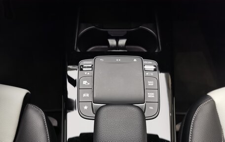 Mercedes-Benz A-Класс, 2021 год, 3 150 000 рублей, 31 фотография