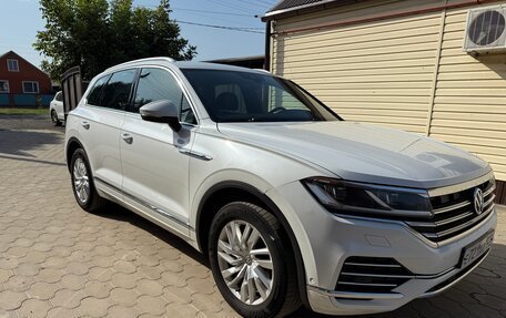Volkswagen Touareg III, 2019 год, 3 650 000 рублей, 3 фотография