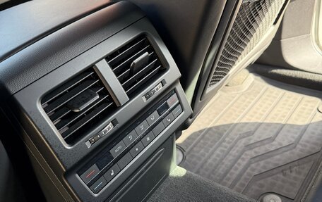 Volkswagen Touareg III, 2019 год, 3 650 000 рублей, 10 фотография