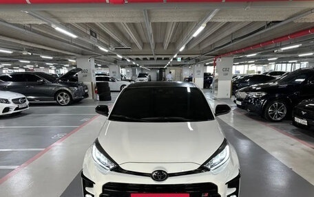 Toyota Yaris, 2022 год, 6 115 765 рублей, 1 фотография