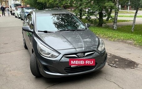 Hyundai Solaris II рестайлинг, 2011 год, 535 000 рублей, 10 фотография