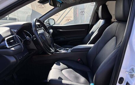Toyota Camry, 2021 год, 2 789 000 рублей, 9 фотография