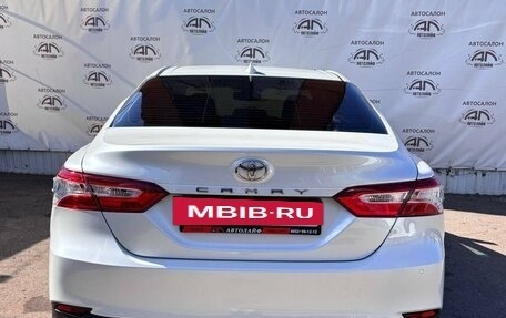 Toyota Camry, 2021 год, 2 789 000 рублей, 7 фотография