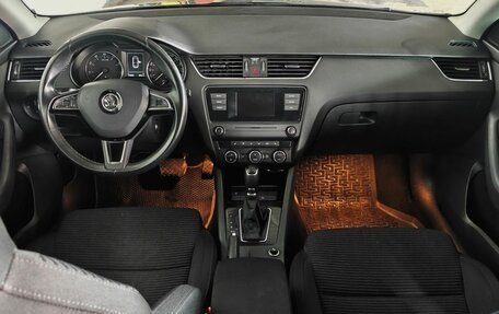 Skoda Octavia, 2015 год, 1 480 000 рублей, 9 фотография