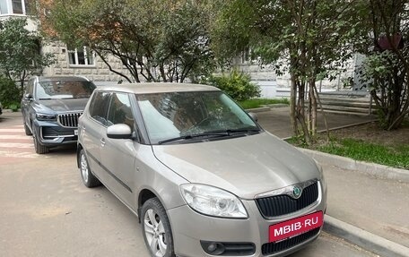 Skoda Fabia II, 2009 год, 450 000 рублей, 1 фотография