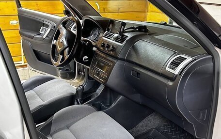 Skoda Fabia II, 2009 год, 450 000 рублей, 5 фотография