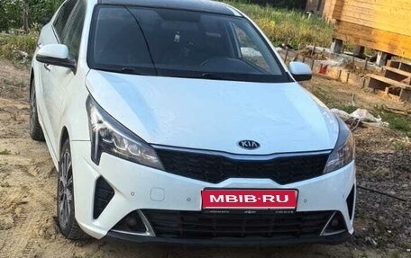 KIA Rio IV, 2021 год, 1 000 000 рублей, 1 фотография