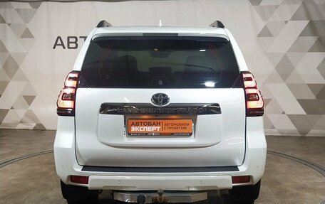 Toyota Land Cruiser Prado 150 рестайлинг 2, 2021 год, 5 629 000 рублей, 5 фотография