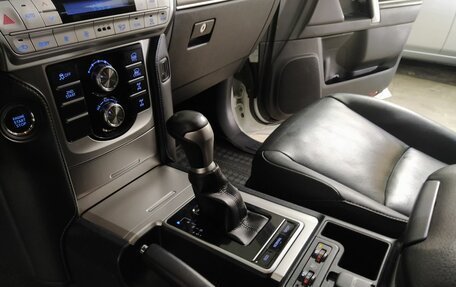 Toyota Land Cruiser Prado 150 рестайлинг 2, 2021 год, 5 629 000 рублей, 12 фотография