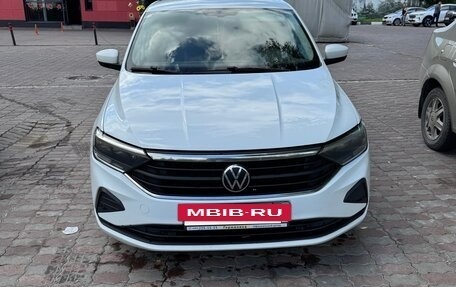 Volkswagen Polo VI (EU Market), 2021 год, 1 280 000 рублей, 2 фотография