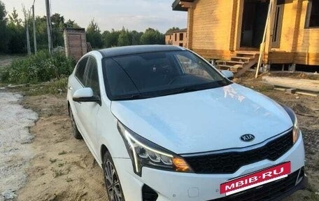 KIA Rio IV, 2021 год, 1 000 000 рублей, 5 фотография