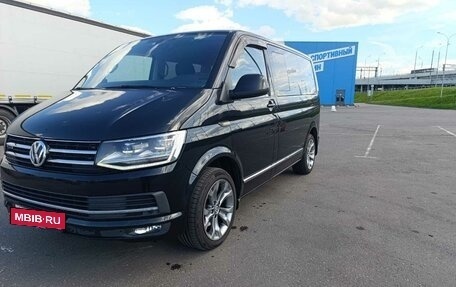 Volkswagen Caravelle T6 рестайлинг, 2016 год, 2 790 000 рублей, 3 фотография