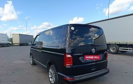 Volkswagen Caravelle T6 рестайлинг, 2016 год, 2 790 000 рублей, 5 фотография