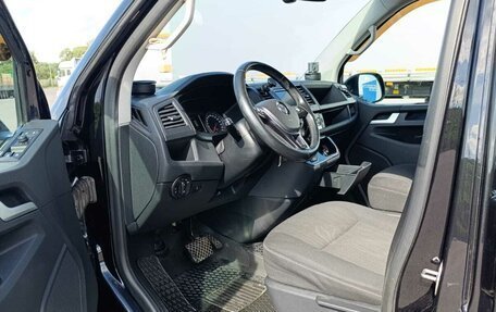 Volkswagen Caravelle T6 рестайлинг, 2016 год, 2 790 000 рублей, 11 фотография