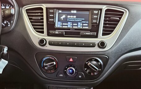 Hyundai Solaris II рестайлинг, 2019 год, 1 175 000 рублей, 11 фотография