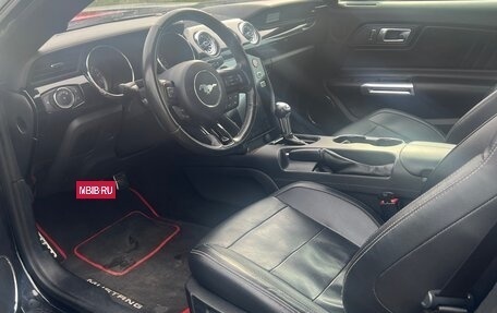 Ford Mustang VI рестайлинг, 2017 год, 2 499 000 рублей, 7 фотография