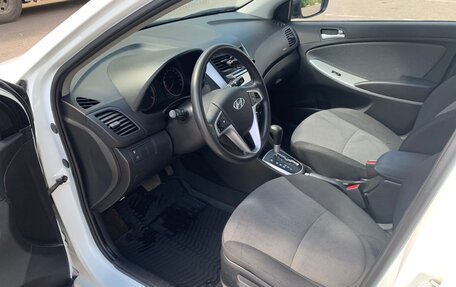 Hyundai Solaris II рестайлинг, 2013 год, 780 000 рублей, 14 фотография