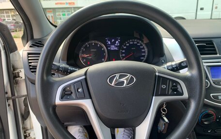 Hyundai Solaris II рестайлинг, 2013 год, 780 000 рублей, 17 фотография