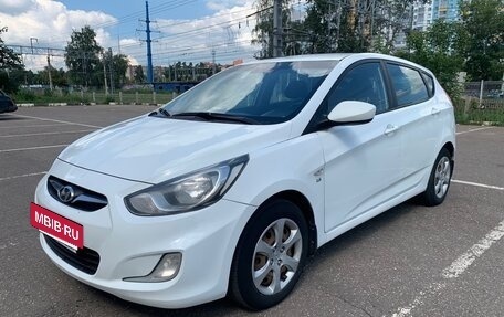 Hyundai Solaris II рестайлинг, 2013 год, 780 000 рублей, 8 фотография