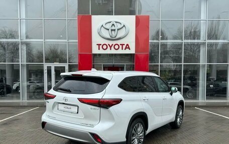 Toyota Highlander, 2025 год, 6 100 000 рублей, 7 фотография