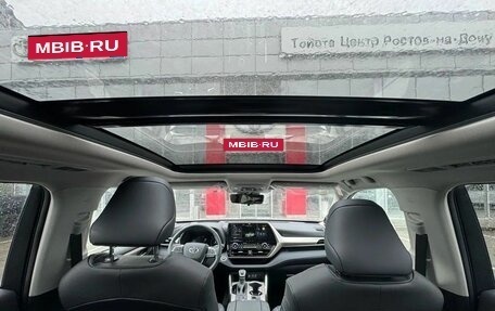 Toyota Highlander, 2025 год, 6 100 000 рублей, 15 фотография